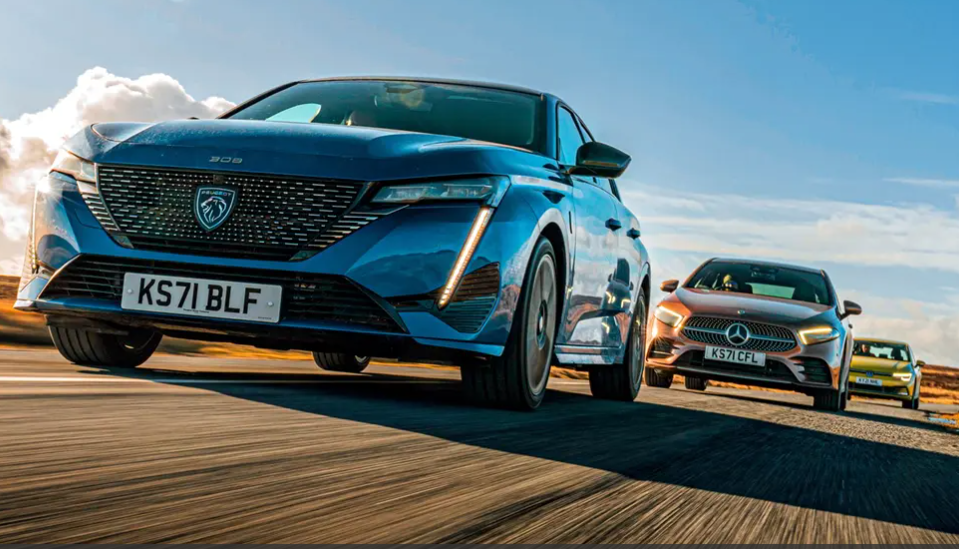 Hibrit Araba Nedir? Nasıl Çalışır, Avantajları ve Dezavantajları Nelerdir?